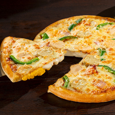 Cheese burst pizza
